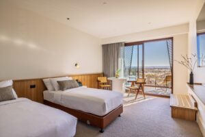Twin bed guest room