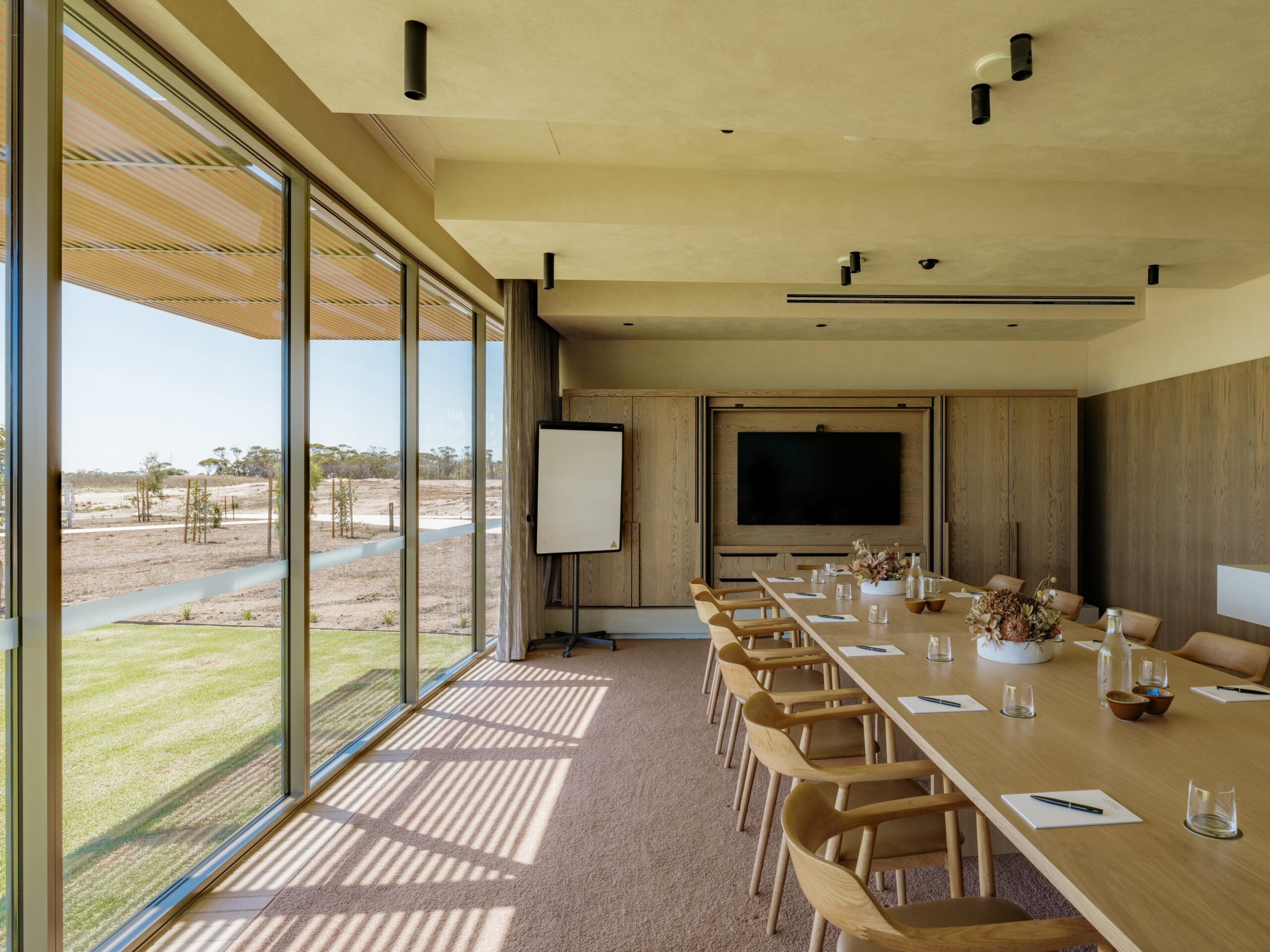 $tile['image']['alt']